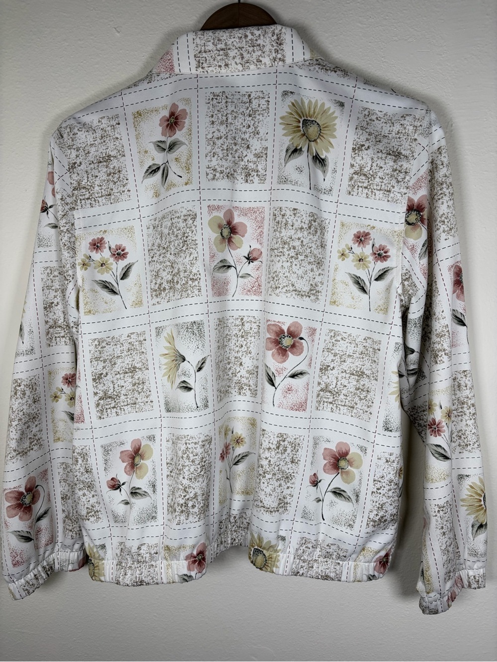 Alfred Dunner Petite 8P Floral Zip Jacket Beaded Sequin Patchwork Lightweight - Picture 9 of 12